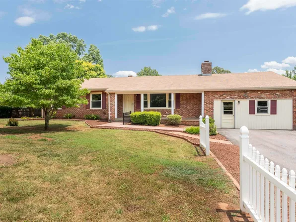 2502 Huntington Rd, Charlottesville, VA 22901