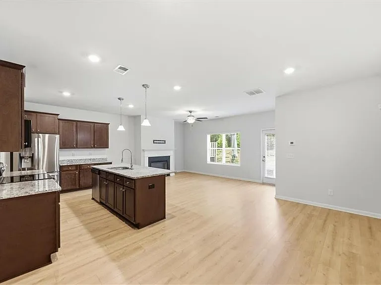 4526 Fillmore Trl SW — Photo 9