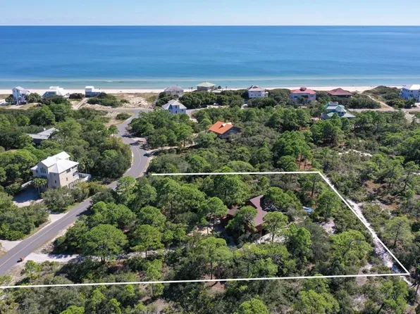 1240 Sea Dune Dr, Eastpoint, FL 32328