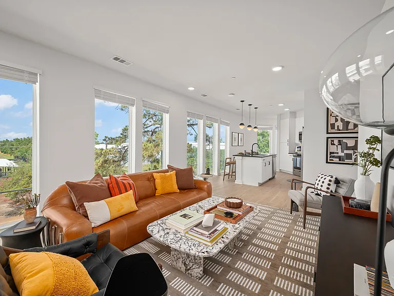 Westgrove — Photo 1