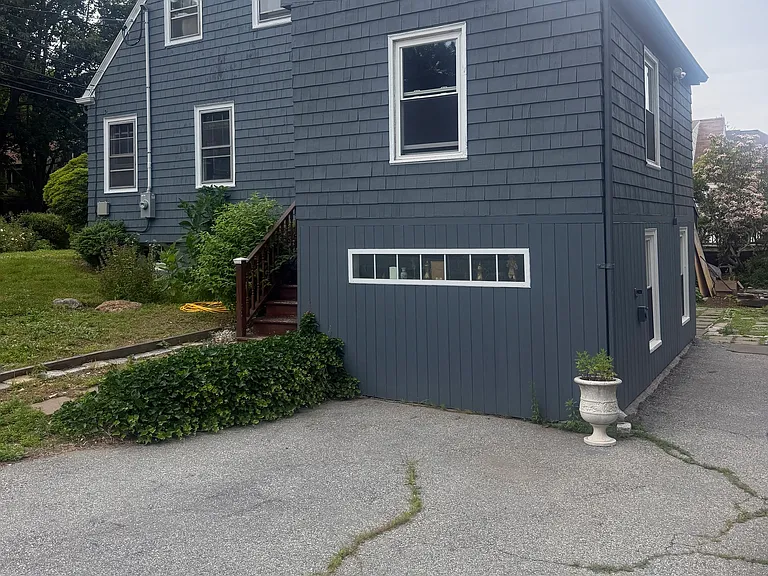 664 Noank Rd — Photo 3