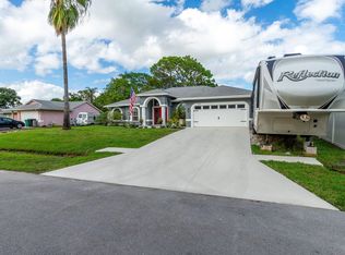 1211 SW Porter Rd, Port Saint Lucie, FL 34953