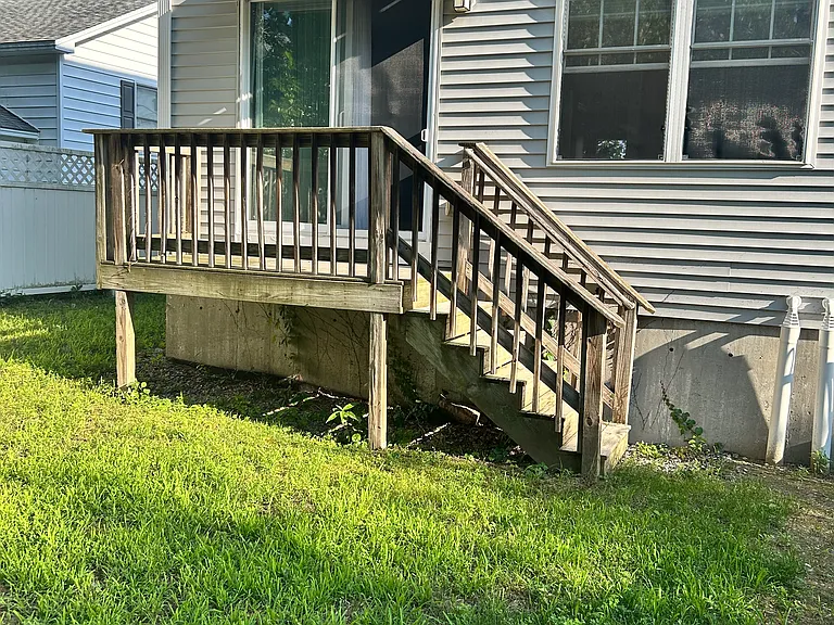 432 Howe St — Photo 5