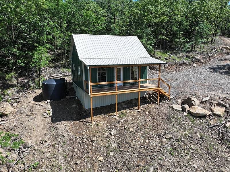 1st image of 39464 Wren Ln