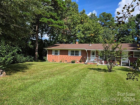 2nd image of 1200 Westbrook Cir