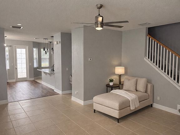 5th image of 531 Hedgewood Dr #A