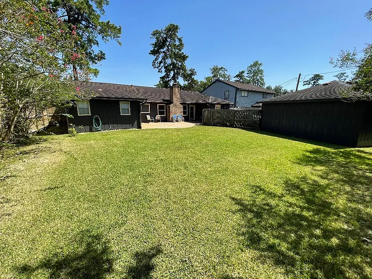 210 Black Forest Dr — Photo 5