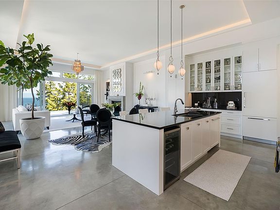 4th image of 2080 Rolston Pl