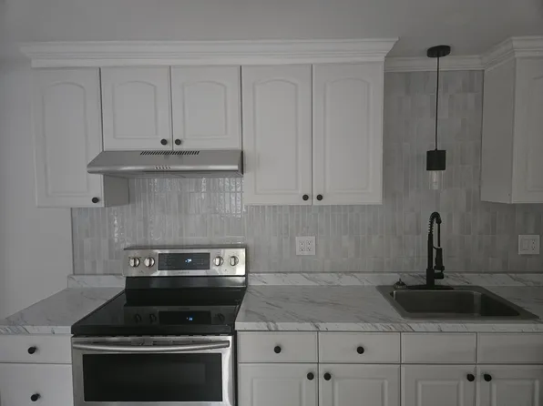 95 S Main St #95, Coventry, RI 02816
