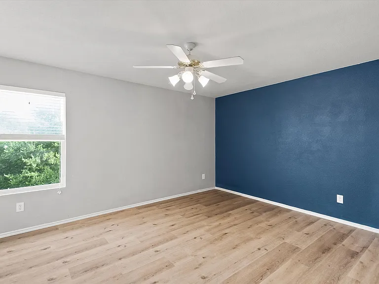 13287 Fowler Dr — Photo 32