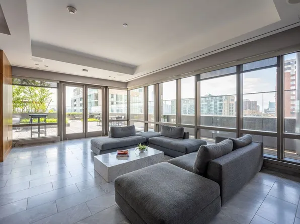 75 Park Lane South image 28 of 50