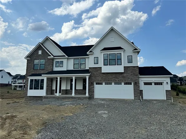 1002 Silver Creek Ct, Jeannette, PA 15644