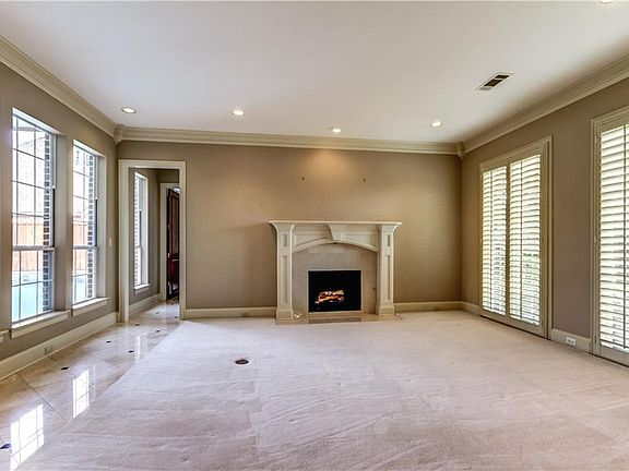 3rd image of 5121 Marble Falls Ln