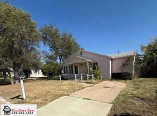 715 Seward Ave, Liberal, KS 67901