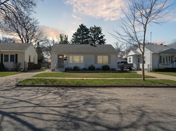 413 West Bottsford AVENUE, Milwaukee, WI 53207