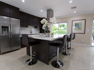 8621 SW 87th Ct, Miami, FL 33173