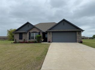 6 Ranch Acres Rd, Pryor, OK 74361