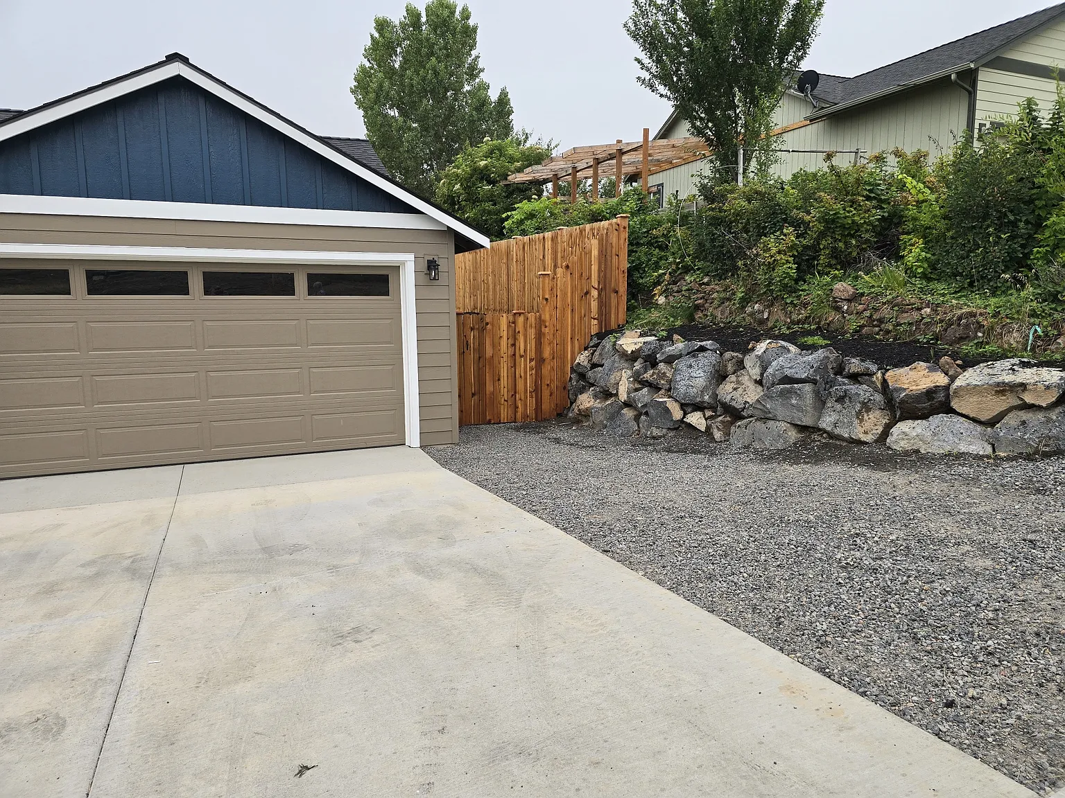 3 bed, 1527 sqft, $2,600 — Photo 2