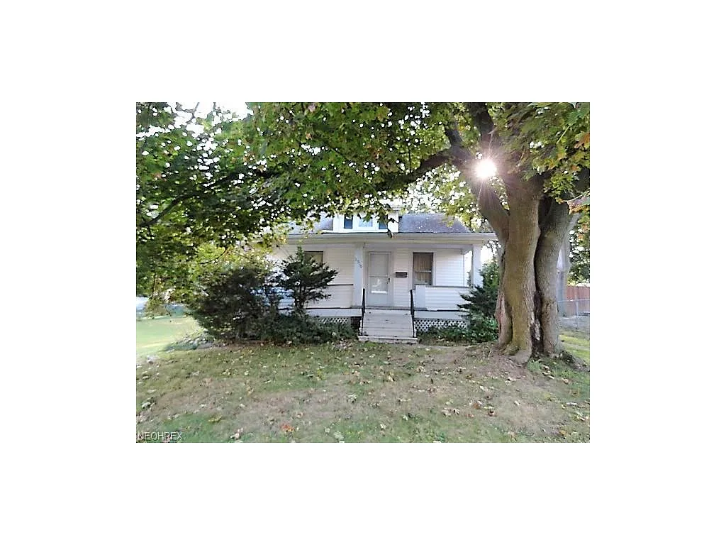 3916 Vernon Ave NW photo 1