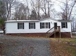 185 1st Ct, Reidsville, NC 27320