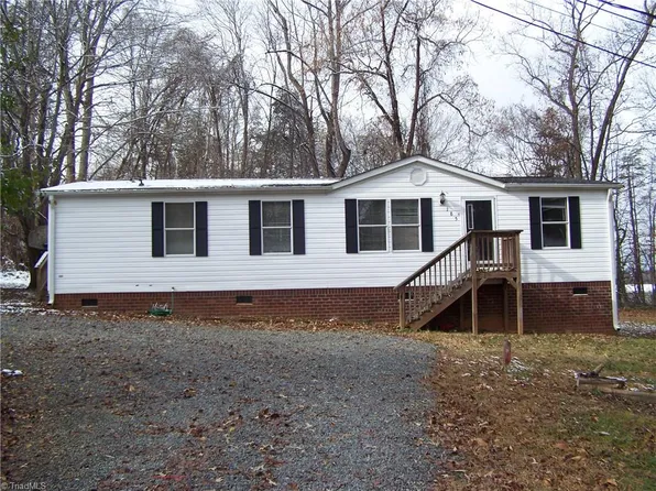 185 1st Ct, Reidsville, NC 27320