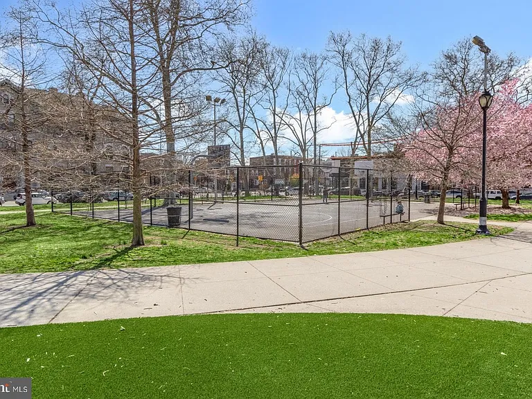 1701 S 4th St #203 — Photo 32
