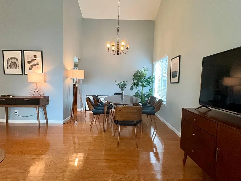 1391 Hardy Pl — Photo 8