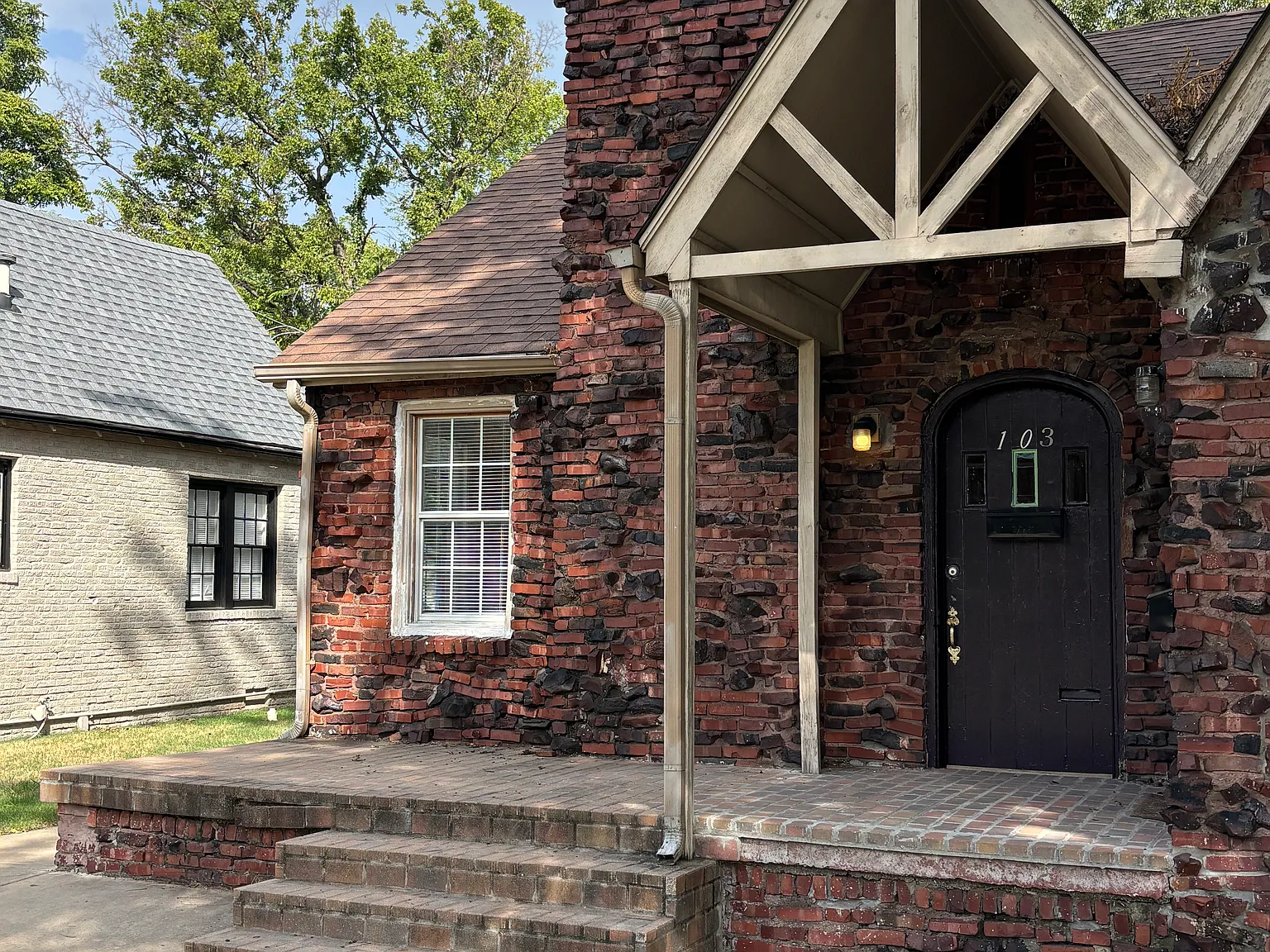1 bed, 800 sqft, $945 — Photo 1