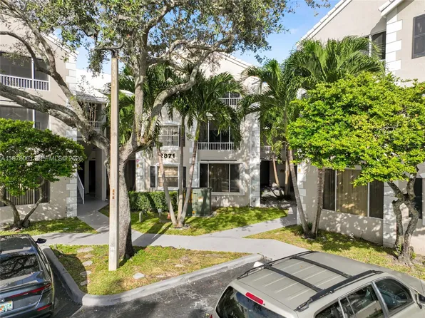 2871 N Oakland Forest Dr APT 210, Fort Lauderdale, FL 33309