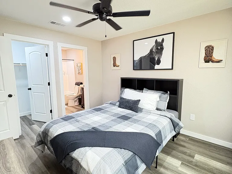 2020 Bagby Ave #A — Photo 27