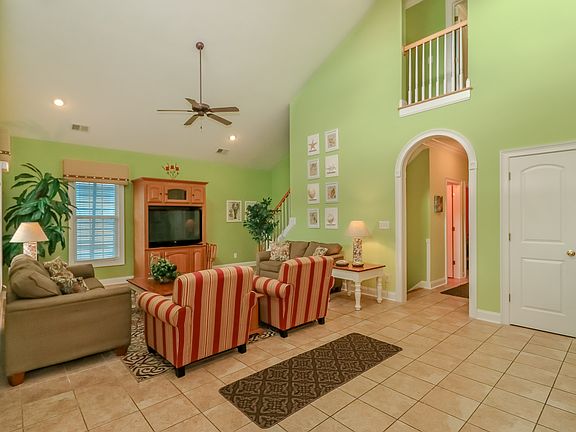 Great Room - 2nd Floor