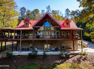 715 Landmark Rd, Jacksboro, TN 37757