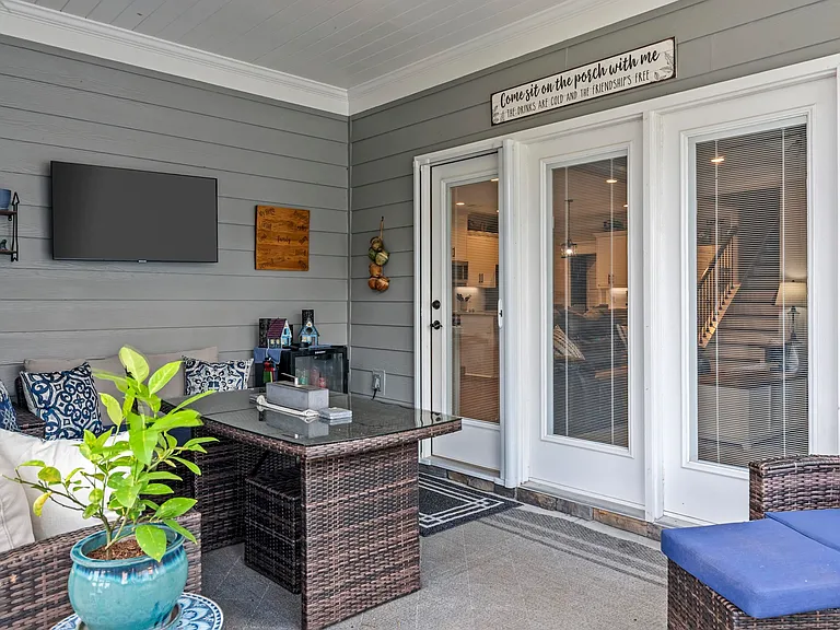 1540 Carriage Ridge Dr — Photo 24