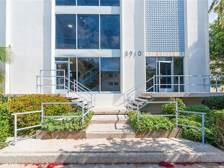 8710 Delgany Ave #3 — Photo 30