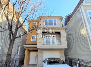766 S 17th St #2A, Newark, NJ 07103