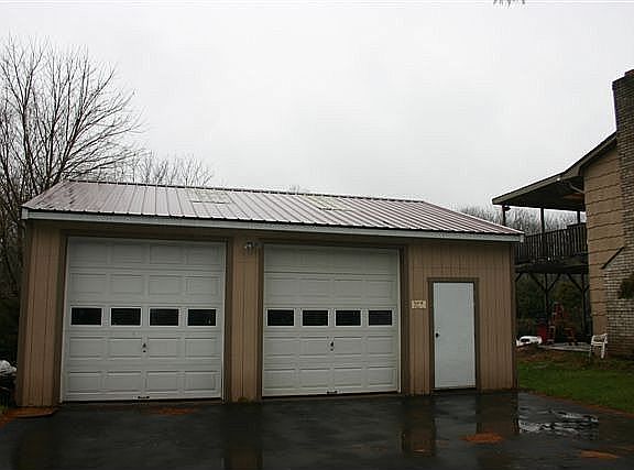 Detached Garage With Electric 