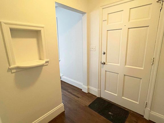 5th image of 1545 Rugby Ave