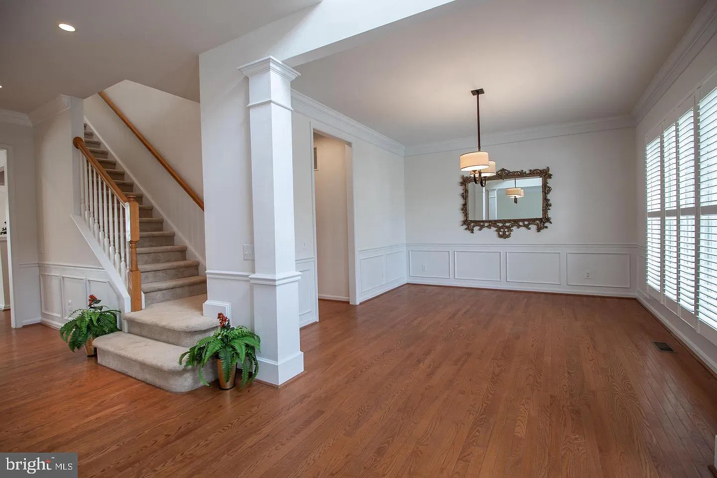 4 bed, 3.5 bath, 4305 sqft, $4,200 — Photo 4