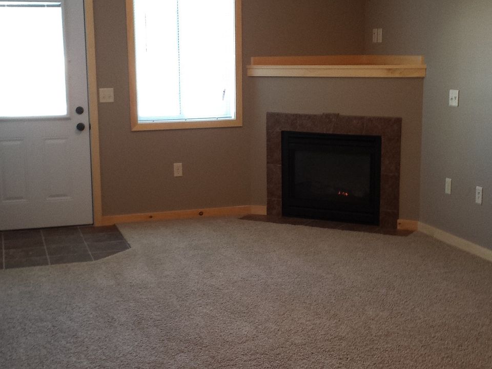 2nd image of 1140 21st St SE APT 6