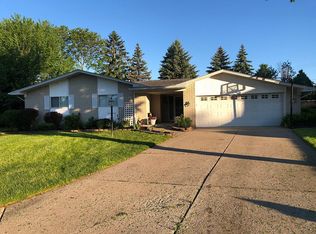 37823 Jerome Dr, Sterling Heights, MI 48312