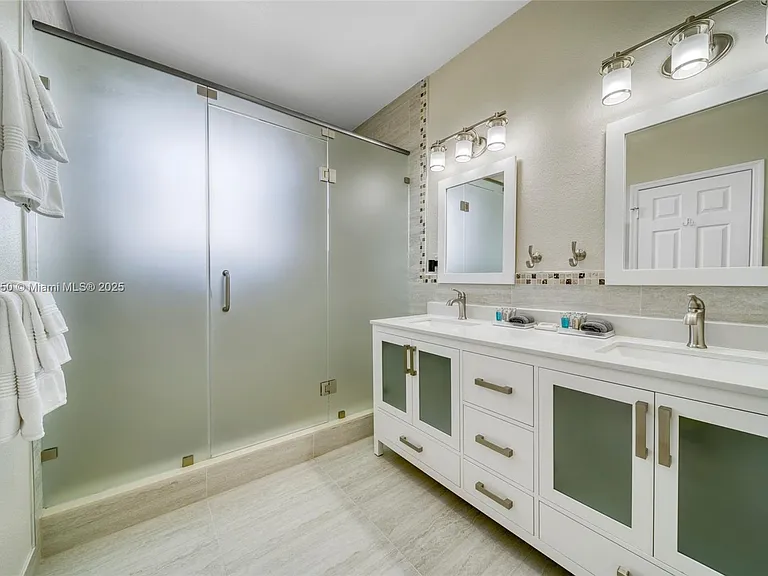 16403 SW 79th Ln — Photo 28