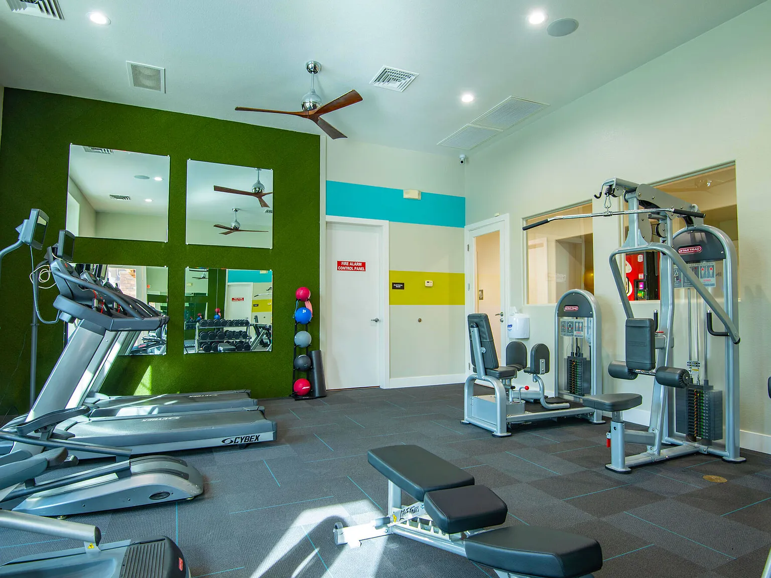 Norterra Canyon Apartments — Photo 3