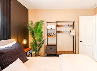 3190 Joslyn Rd, Cleveland, OH 44111