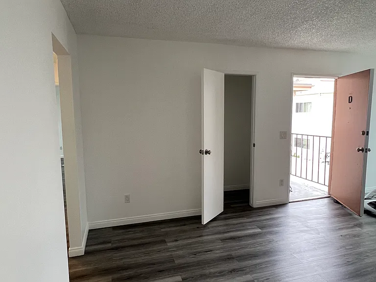 16891 Green Ln #D — Photo 17