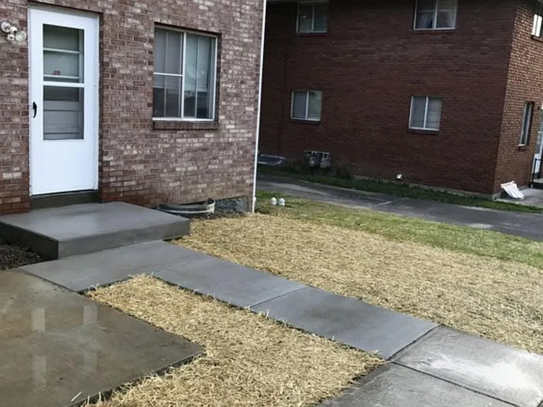 2605 Smith Dr #2 — Photo 2