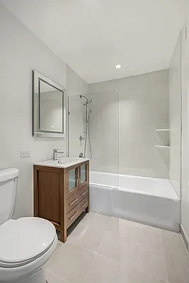 Bathroom, photo 1