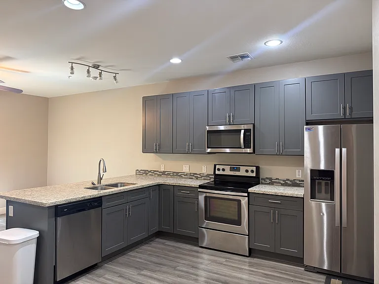 1406 W Main St #104 — Photo 28