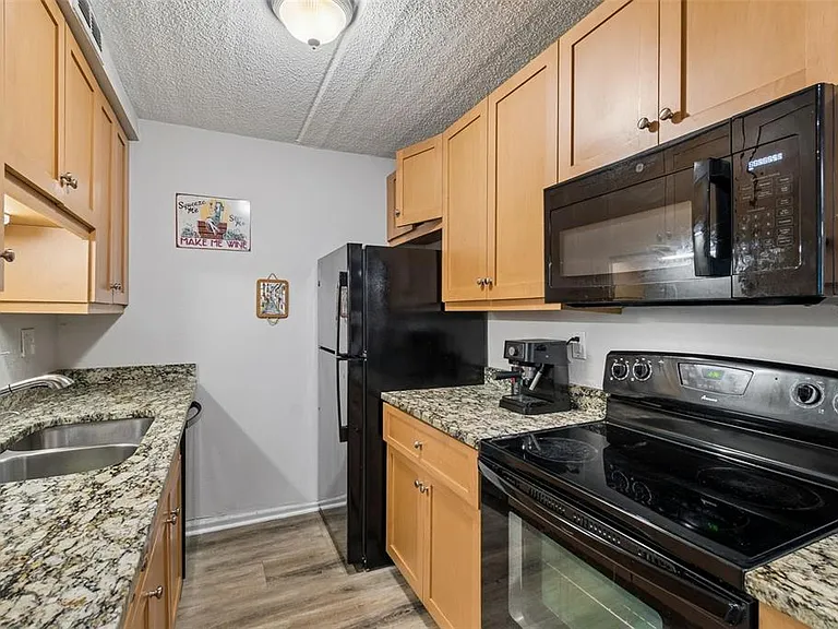 3325 Bayshore Blvd #D14-A — Photo 10