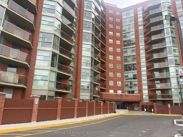 20 Dean Park Rd #617, Toronto, ON M1B 3G9