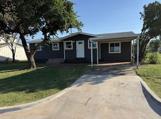 723 SW 45th St, Lawton, OK 73505